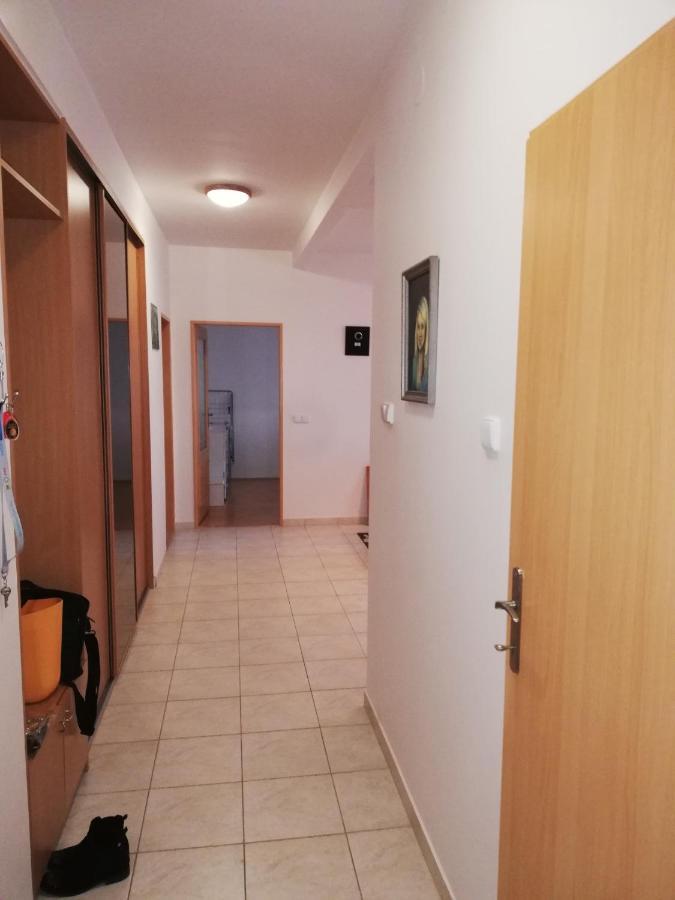 Plne Vybaveny Apartman Polni 1299 Lägenhet Kojetín Exteriör bild